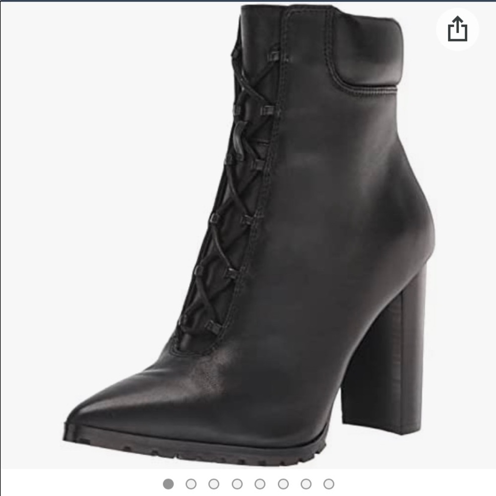 Steve Madden ‘Illisa’ black leather ankle boots